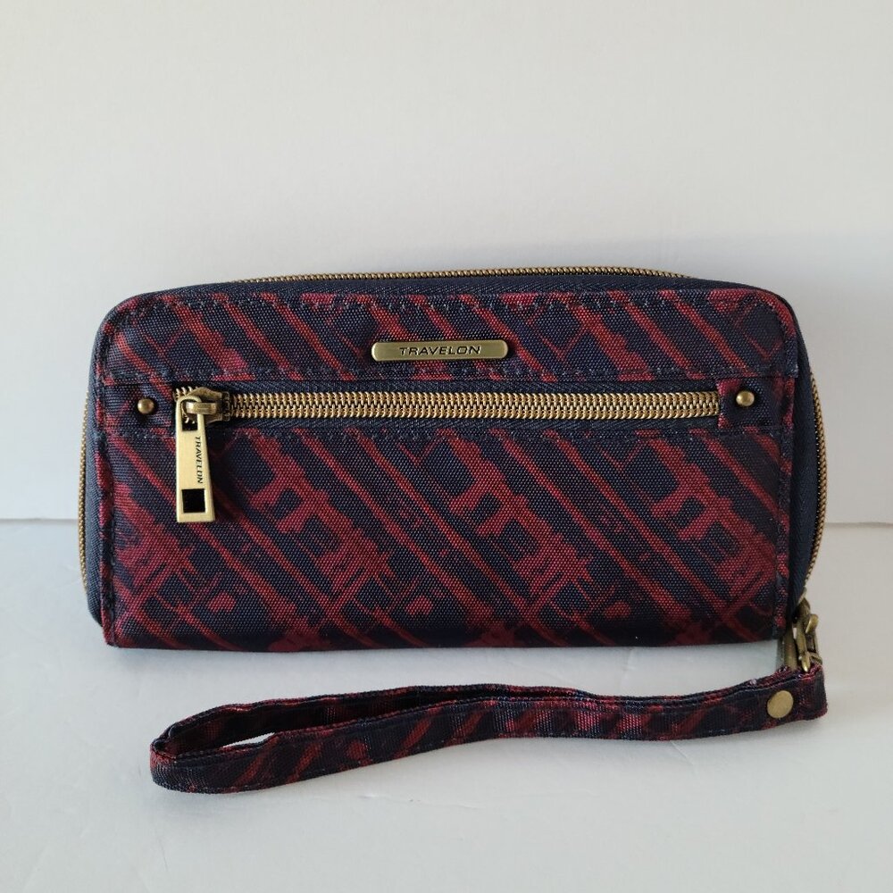 TRAVELON RFID BLOCKING ZIP-AROUND WALLET WRISTLET-RED/BLUE SAFE ID, NWOT